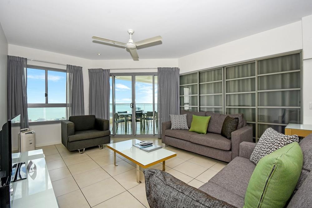 Mantra Pandanas Aparthotel